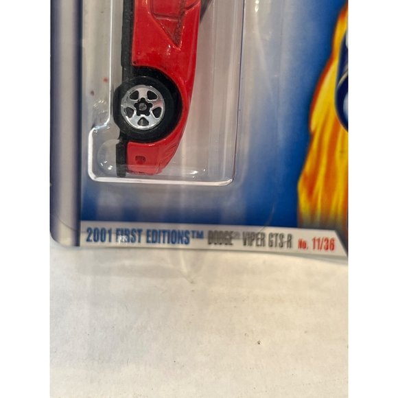 Hot Wheels 2001 First Editions 11 of 36 Collectable Car Dodge Viper GTS-R - Picture 2 of 10